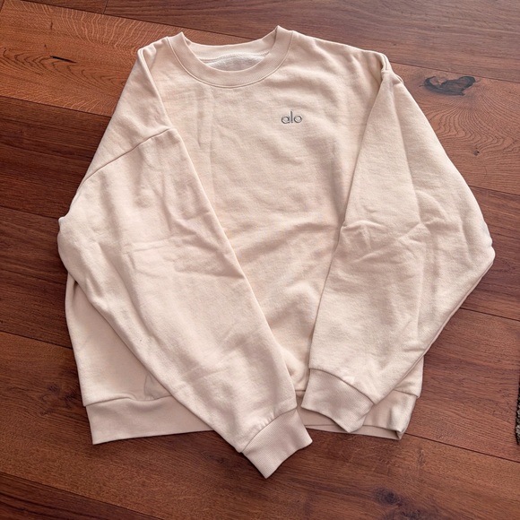 Alo Sweatshirt - Picture 3 of 3